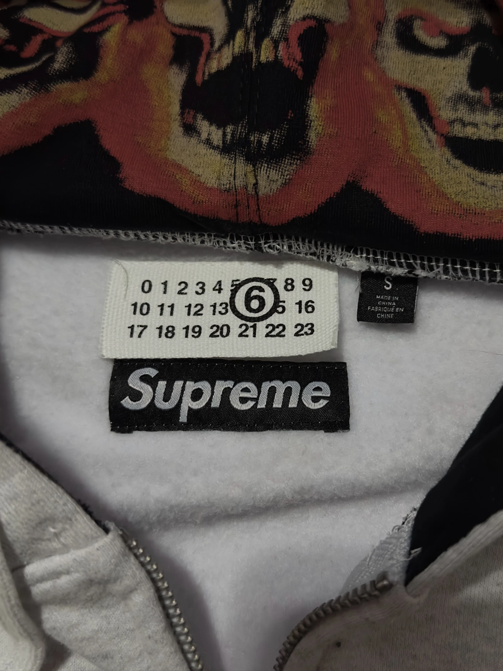Supreme × MM6 Maison Margiela Sweat à capuche zippé (Gris) – photo 5